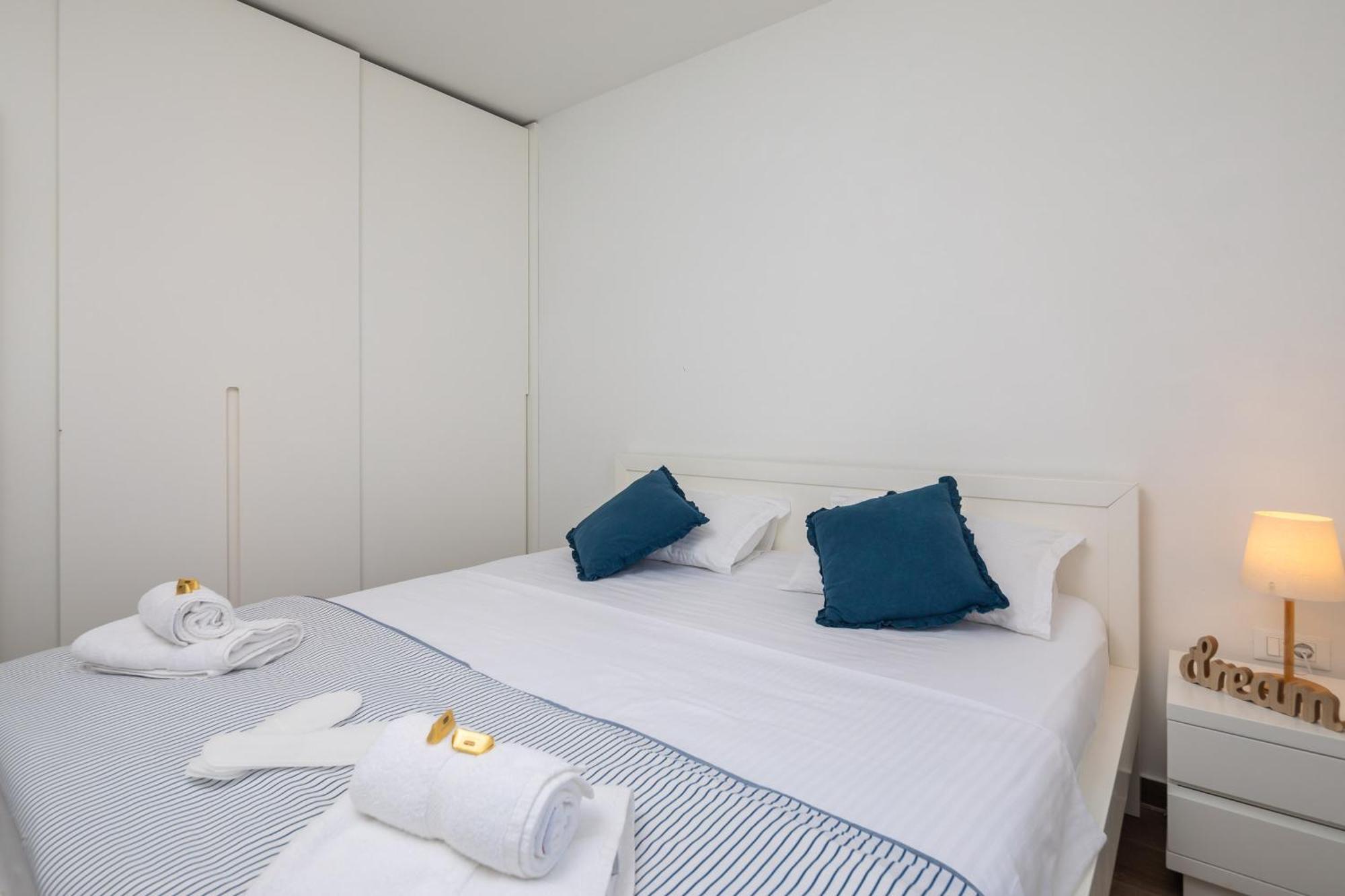 Epetium Beach Villa Split Dış mekan fotoğraf