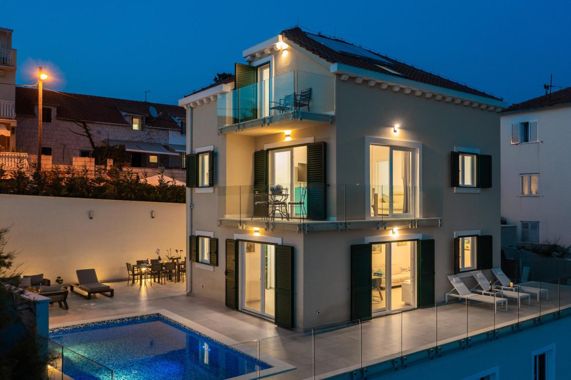 Epetium Beach Villa Split Dış mekan fotoğraf