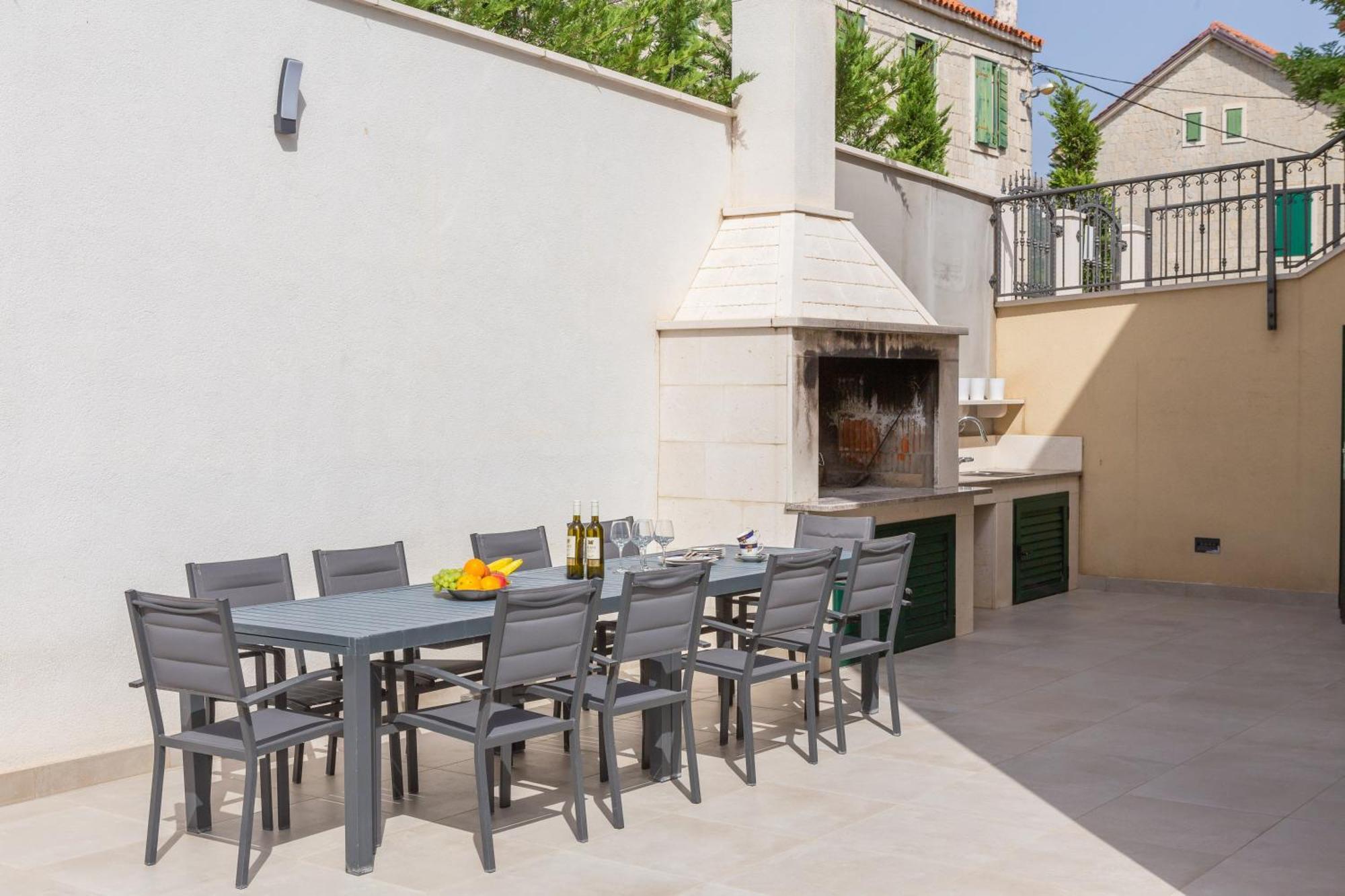 Epetium Beach Villa Split Dış mekan fotoğraf