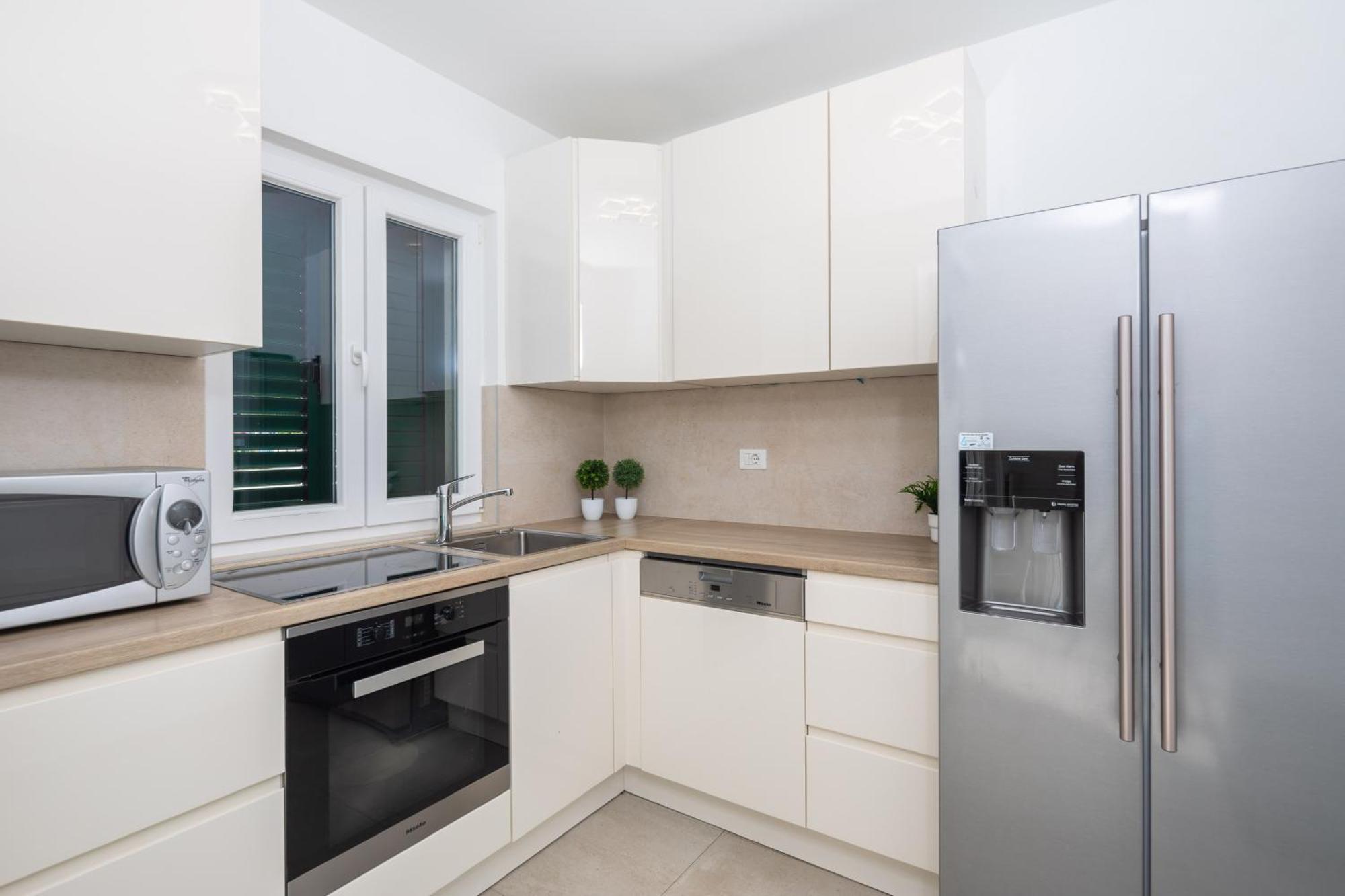 Epetium Beach Villa Split Dış mekan fotoğraf